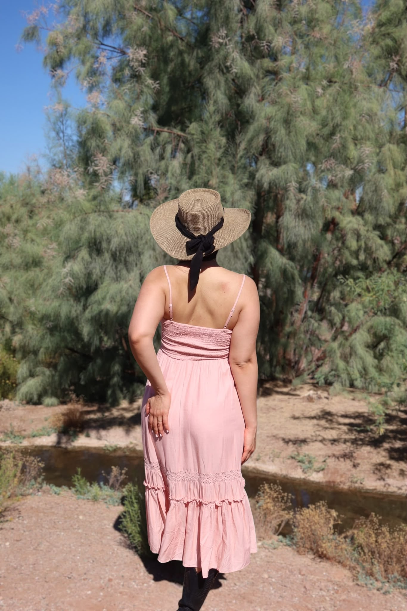 Belén - pastel pink dress